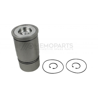 PISTON WITH LINER